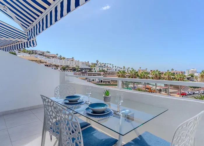 Malibu Park With Ocean Views & Heated Pool