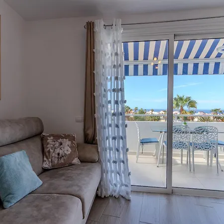 Malibu Park With Ocean Views & Heated Pool Apartment