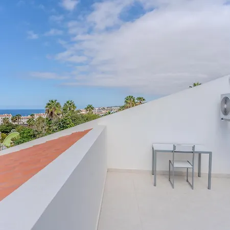 Malibu Park With Ocean Views & Heated Pool *